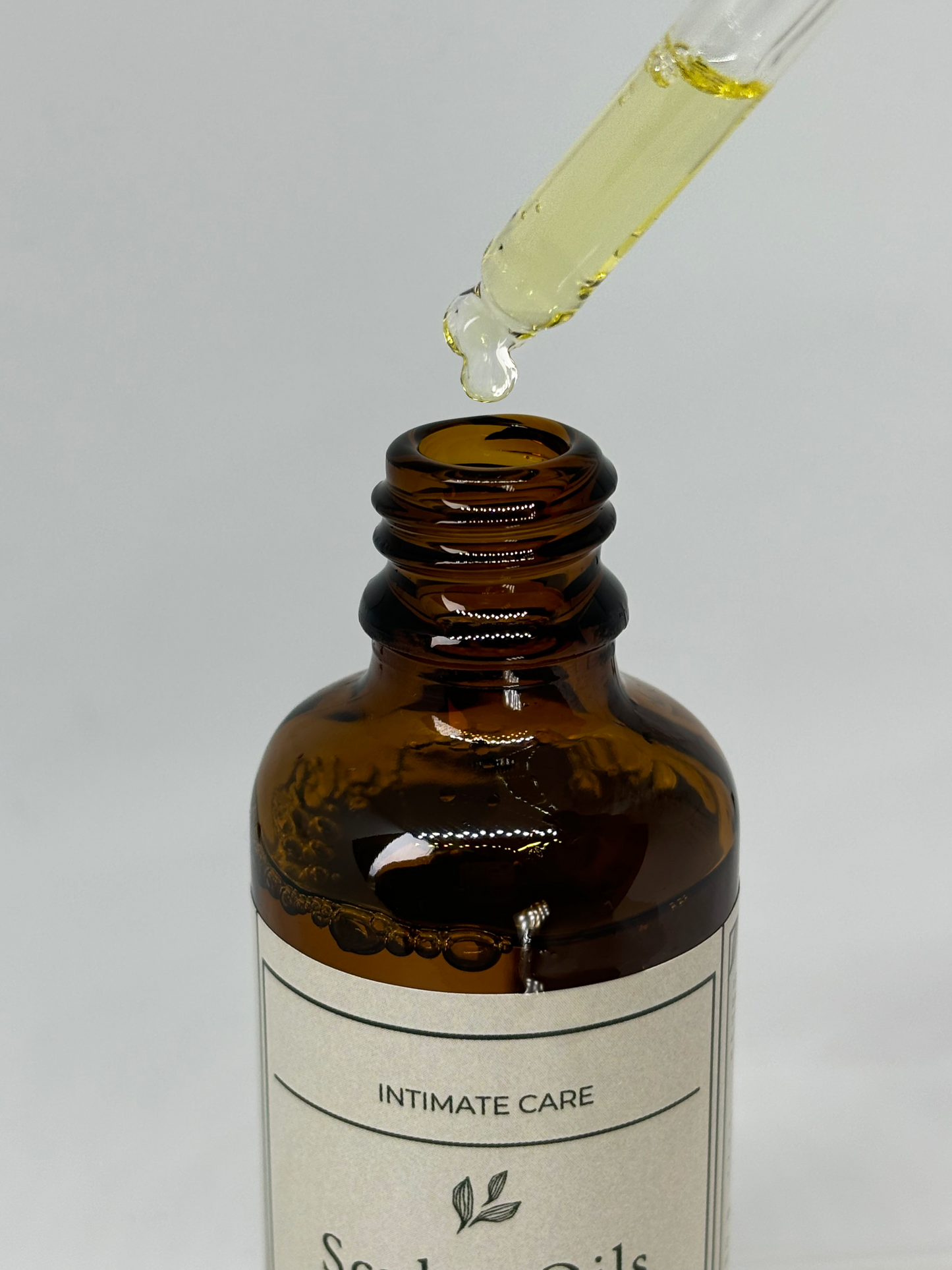 Bundle: SCULPTOILS Natural Intimate Care Oil |For down there and underarms| Soothe Irritation, Prevent Ingrown Hairs & Razor Bumps | Vegan & Cruelty-Free Skincare 50ml